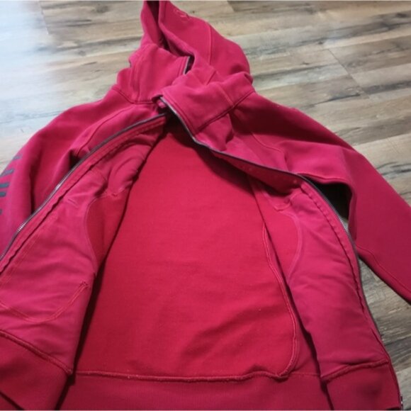 Lululemon - Picture 5 of 8